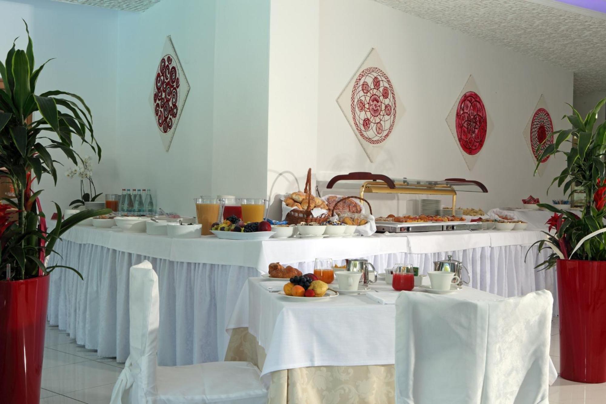 Hotel Buratti Cervia Esterno foto